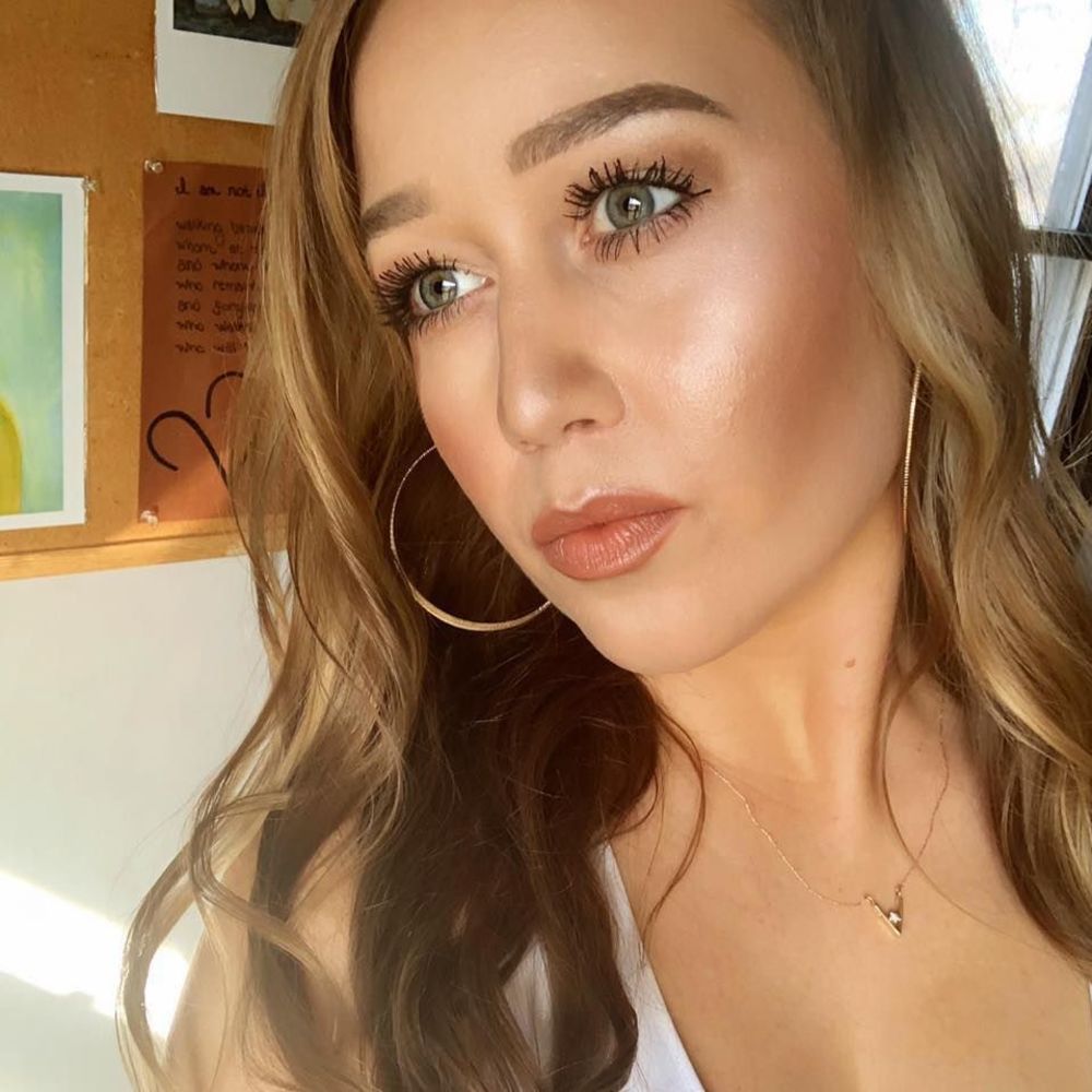 Meet your Posher, Samantha